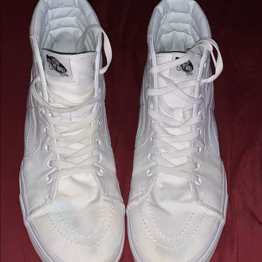 Men’s White Vans